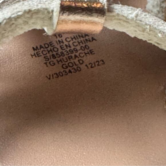 Old Navy Toddler Girls Gold Faux Leather Sandals with Woven Design Sz 9 - Picture 3 of 4
